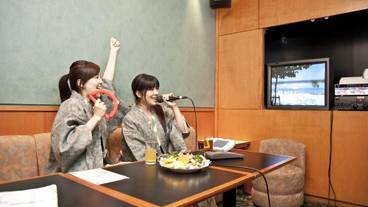 カラオケルーム / 7