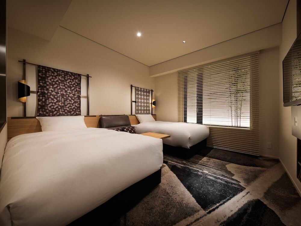 着物柄のヘッドボードが素敵♡心落ち着く和モダンな客室でまったり3984450