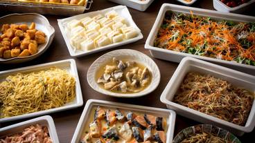 食事・飲み物 / 8