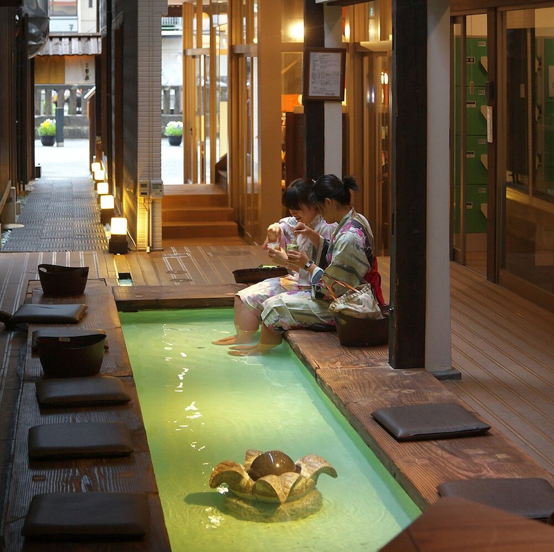 足湯カフェでの過ごし方イメージ