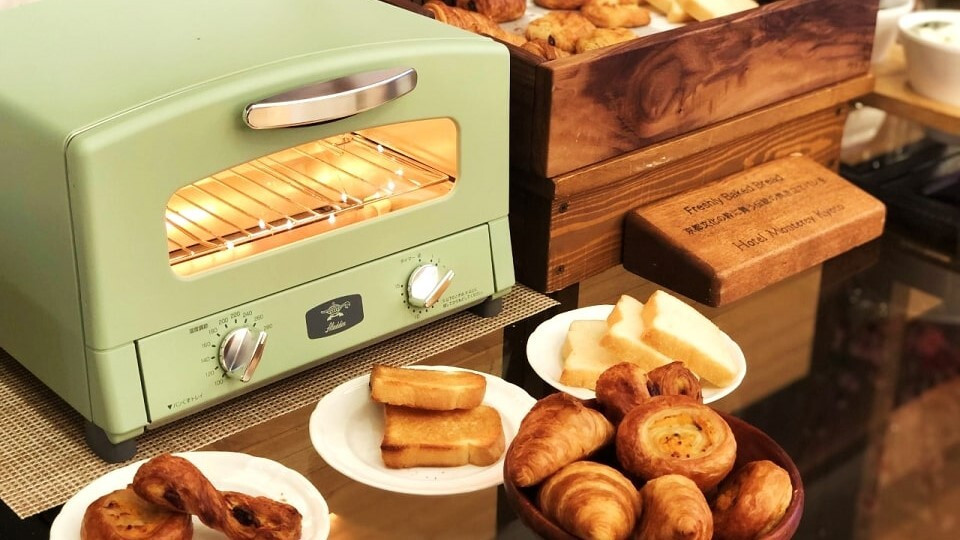 朝食ビュッフェ パン