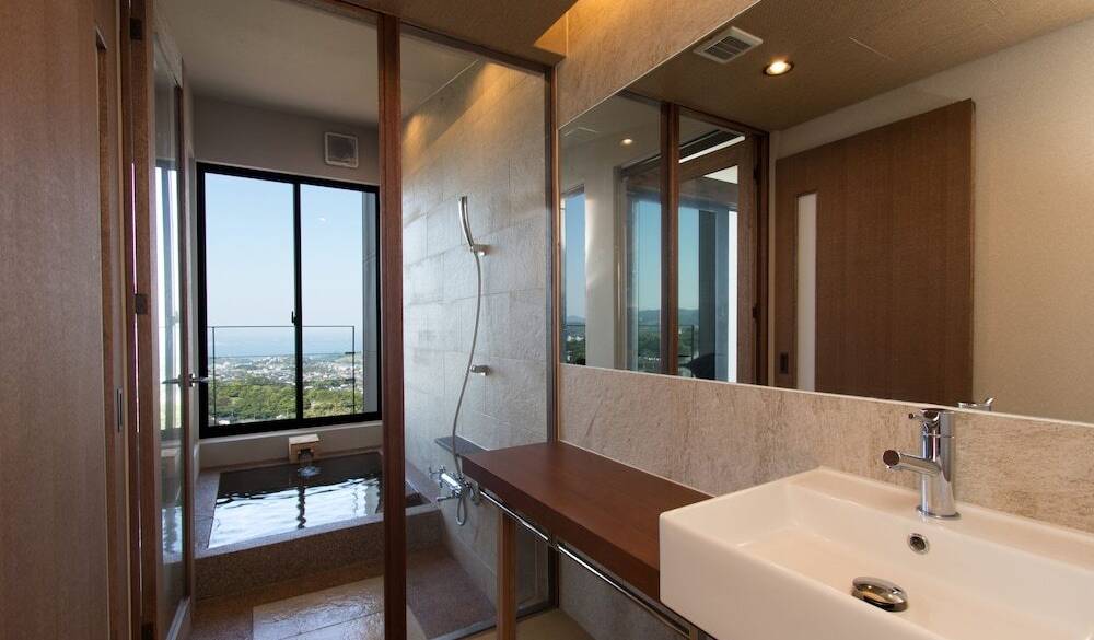 客室半露天風呂② / 1