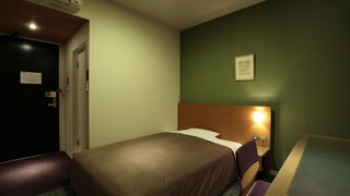 モデレート ダブル ルーム（喫煙）