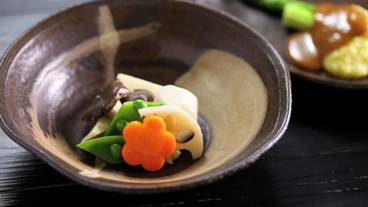 食事・飲み物 / 3