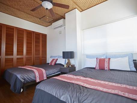 SCALLOP BEACH CONDOMINIUM / 4