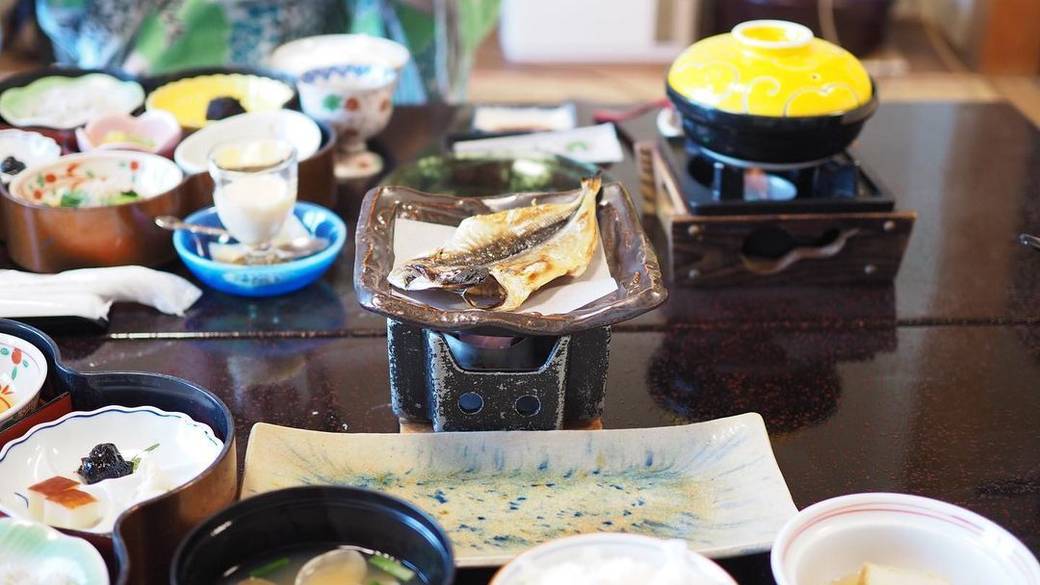 地元の海山の幸が満載
お部屋で味わう朝食
 / 1