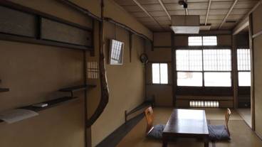 客室内のダイニングエリア / 14