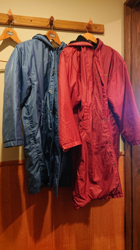 フロント、温泉に行くにも一旦外に出る為必須なスタジアムコート