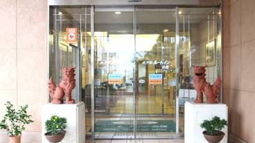 施設の入り口 / 15