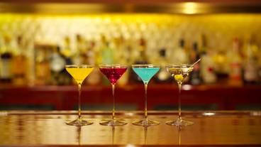 1階メインバー「クロスヴォールト」 / 3