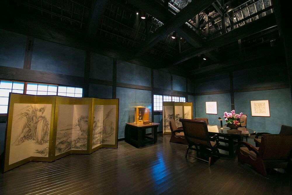 ロビーラウンジ