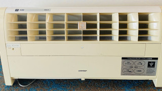 エグゼクティブルーム : 定員2名-4名 喫煙可