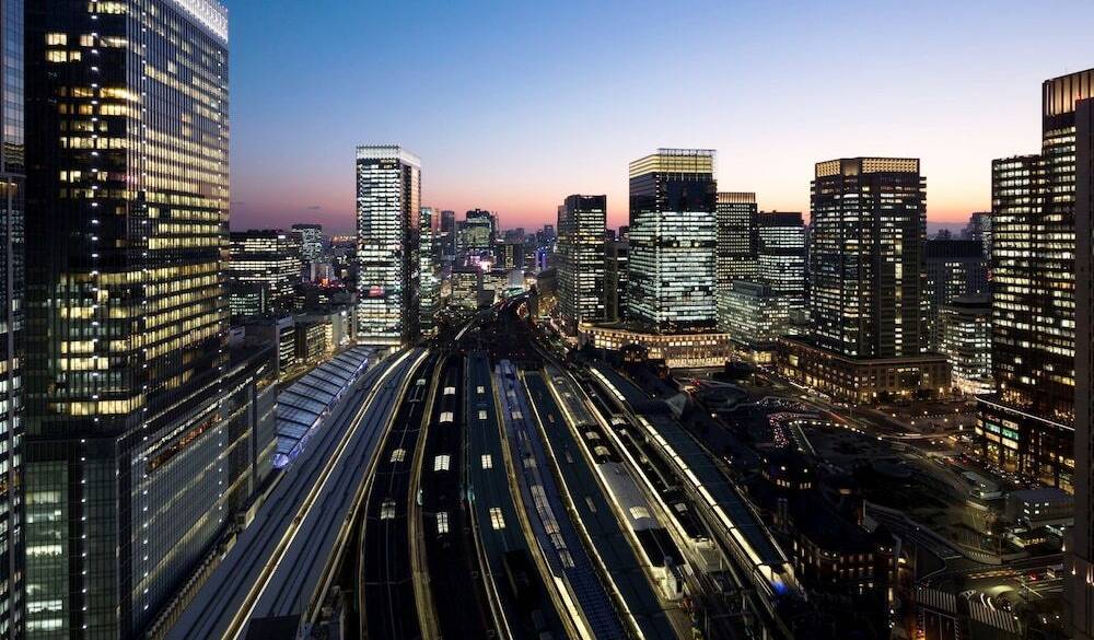 きらめく夜景を
楽しめるお部屋へ / 2