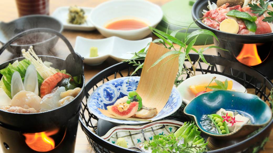 炎を感じながら
創作会席を堪能 / 2