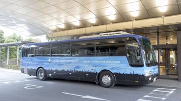 空港シャトルバス / 3