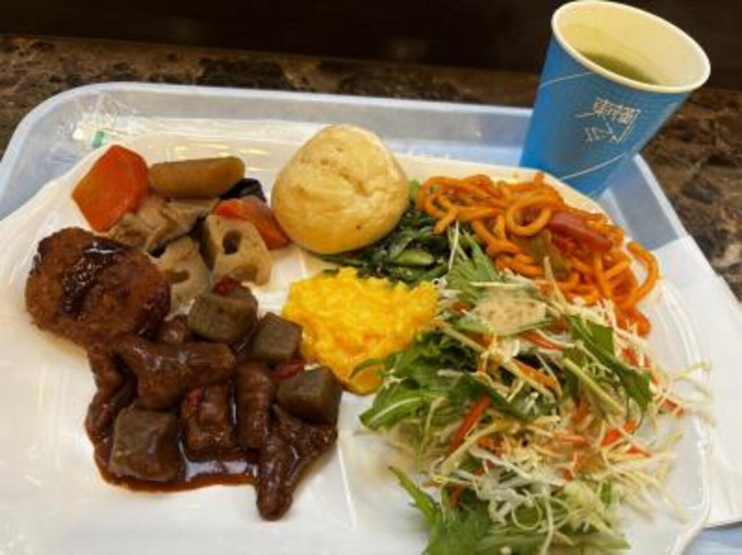 ご当地メニューは、どて煮と味噌カツ
