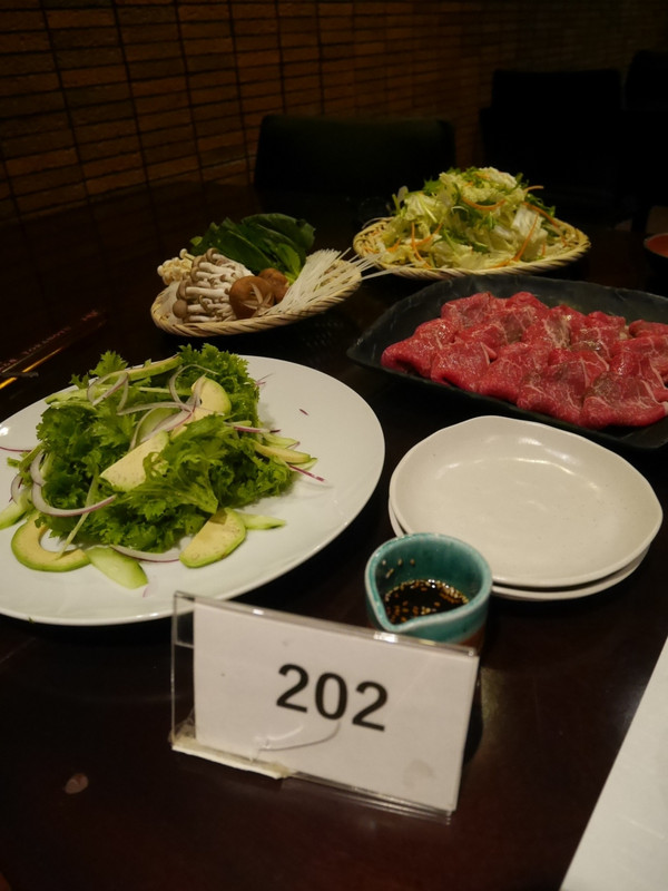 夕食は牛しゃぶ