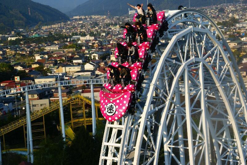 富士山とラベンダー、山梨県河口湖大石公園にて