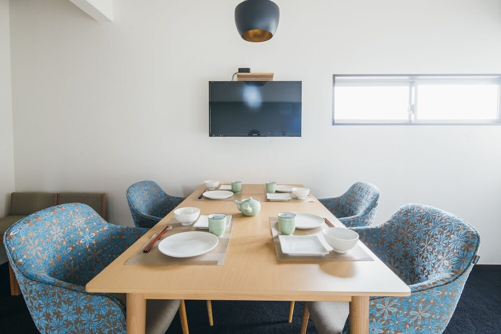 客室内のダイニングエリア