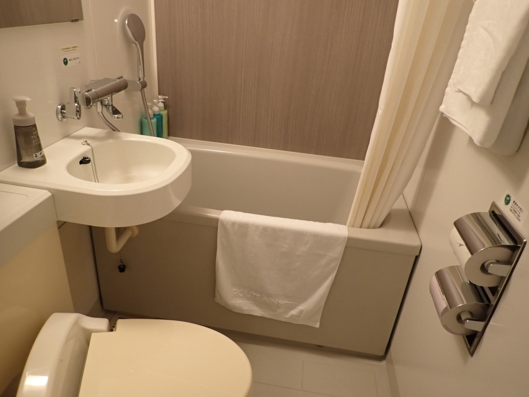 バスルームもありますが、１階に大浴場があります