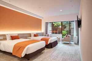 明るい色使いで南仏をイメージ