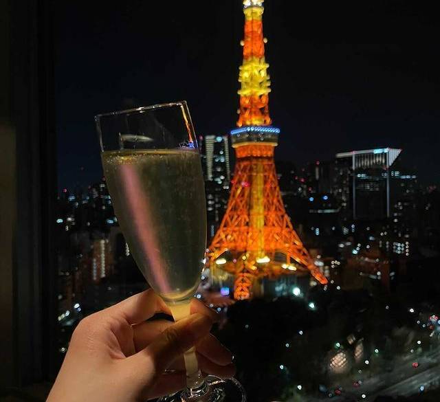 東京タワー傍のラウンジで
食後の一杯を / 4