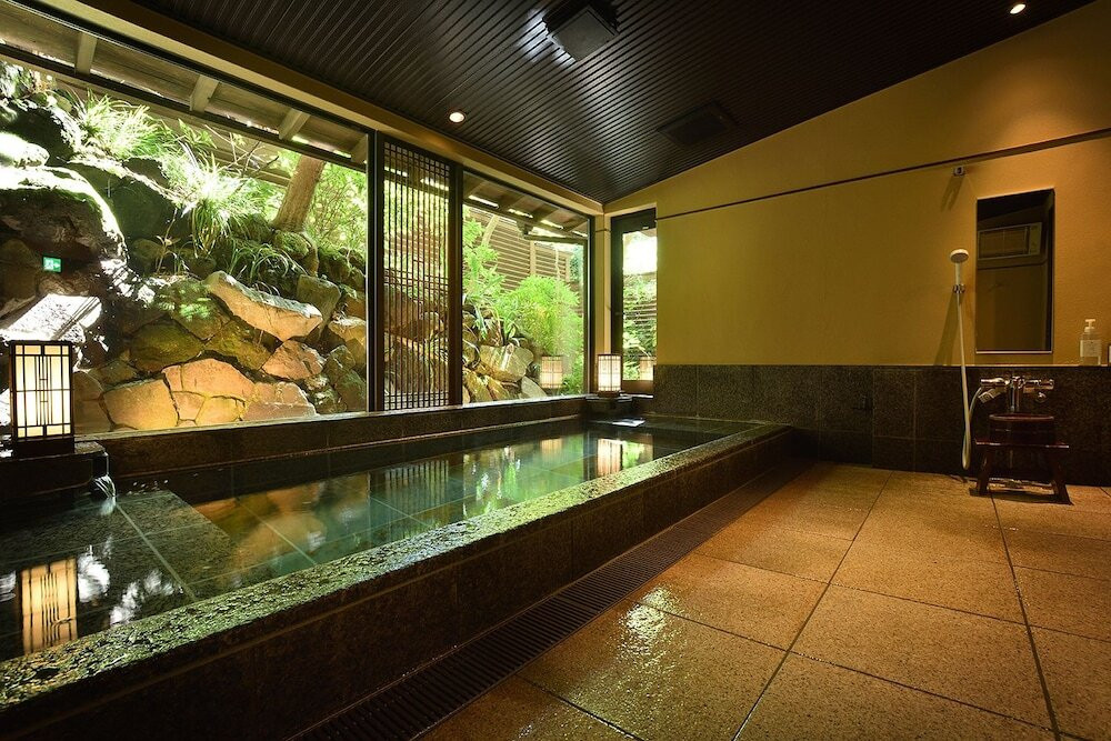 14室限定の和の旅館。桧の香りに包まれ温泉でリラックス3960224