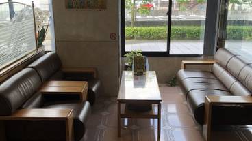 ロビー応接スペース / 4