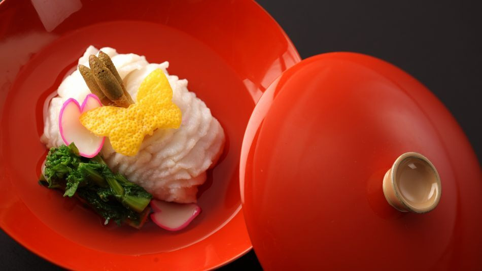 コンセプトは“湯治モダン”。素足で過ごせる畳敷の宿3464579