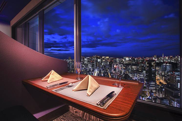 夜景を眺めながら
まったりリラックス / 3