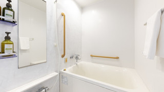 ユニバーサルクイーンベッドルーム 個室