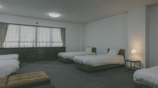 [洋室5ベッド] バス無/ 45平米 禁煙