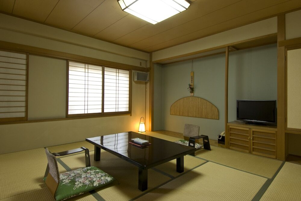 草津温泉 昔心の宿 金みどり（クサツオンセン ムカシゴコロノヤド カネミドリ） / 4