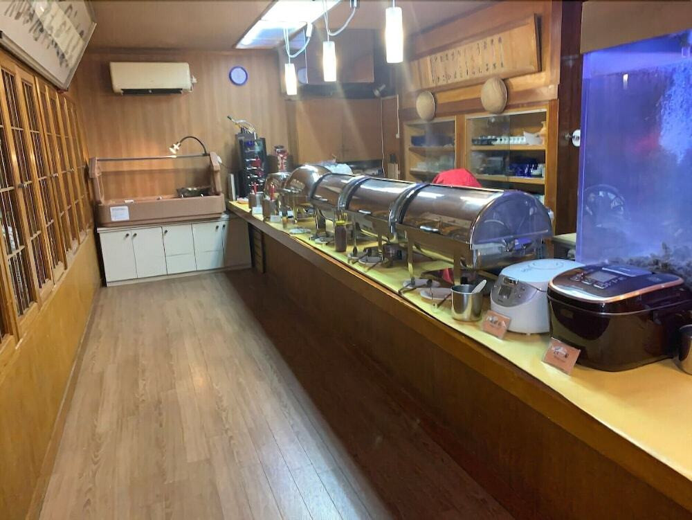朝食
