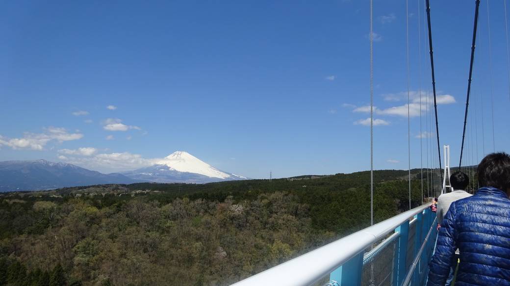 絶景を求めて
三島の大吊橋へ！ / 3