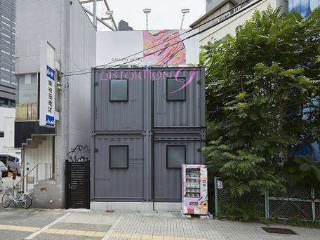 GALLERY HOTEL DISTORTION 9 / 2