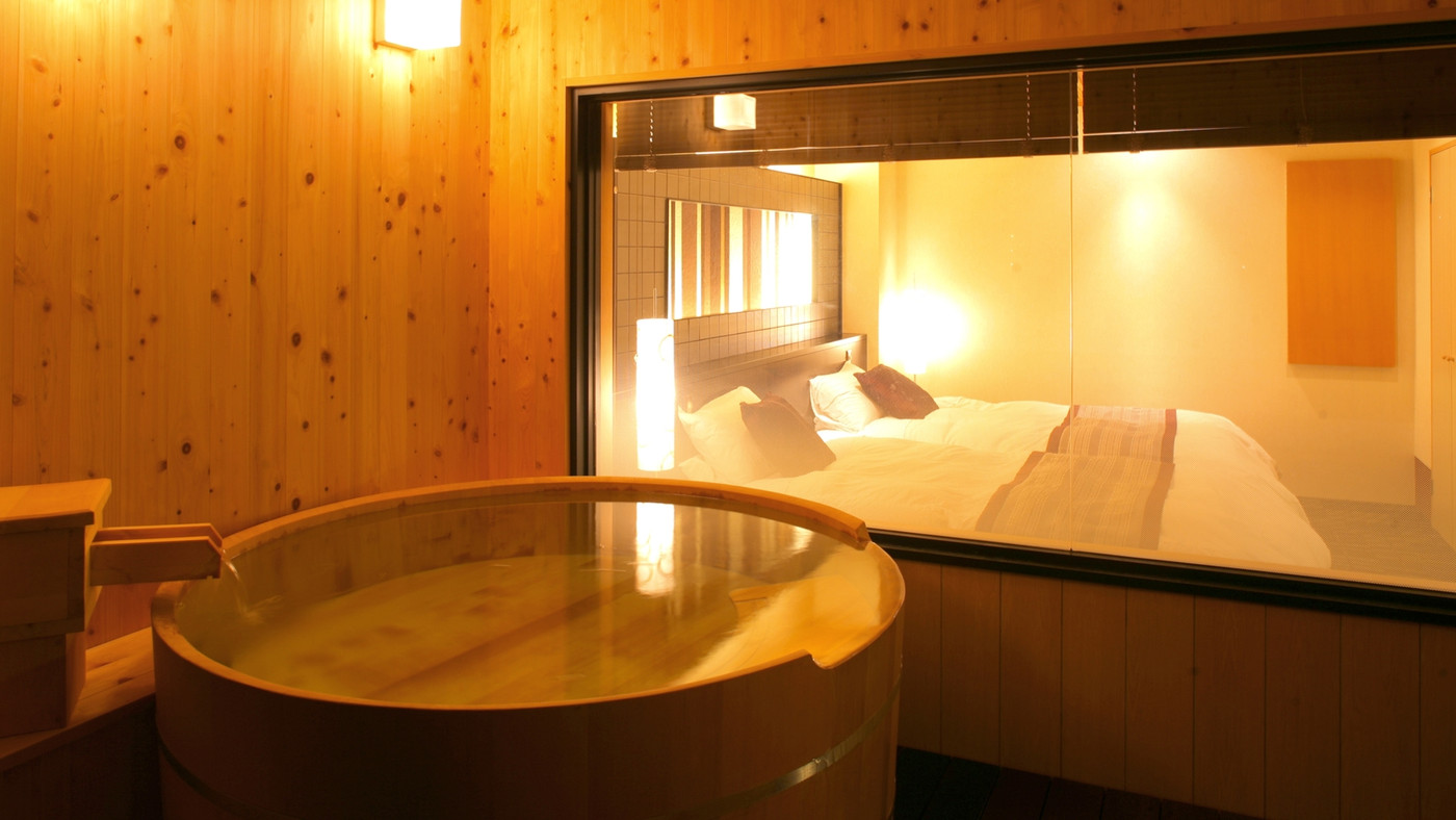 源泉かけ流しの“露天風呂付き客室”で贅沢ステイ4254913