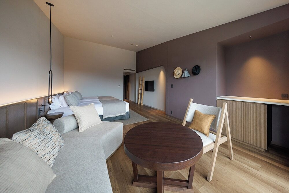 洋室タイプのソファスペース一例