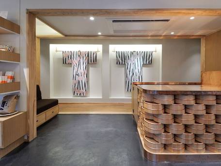 お宿とお土産 こぢんまり / 1