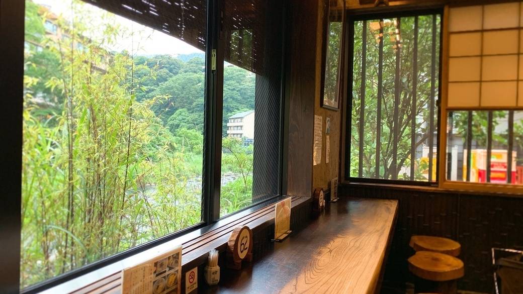 「はつ花 本店」で
自然薯そばランチ / 4