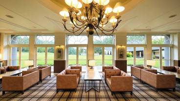 ロビーラウンジ / 2