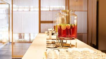 ラウンジサービス② / 1