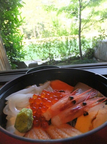 「対橋楼」 料理 27380010 海を眺めながら食べれます♪