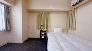 セミダブルルーム 喫煙可