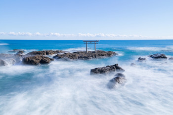 Ibaraki Oarai Coast, Isomae Shrine sea torii long-second photography