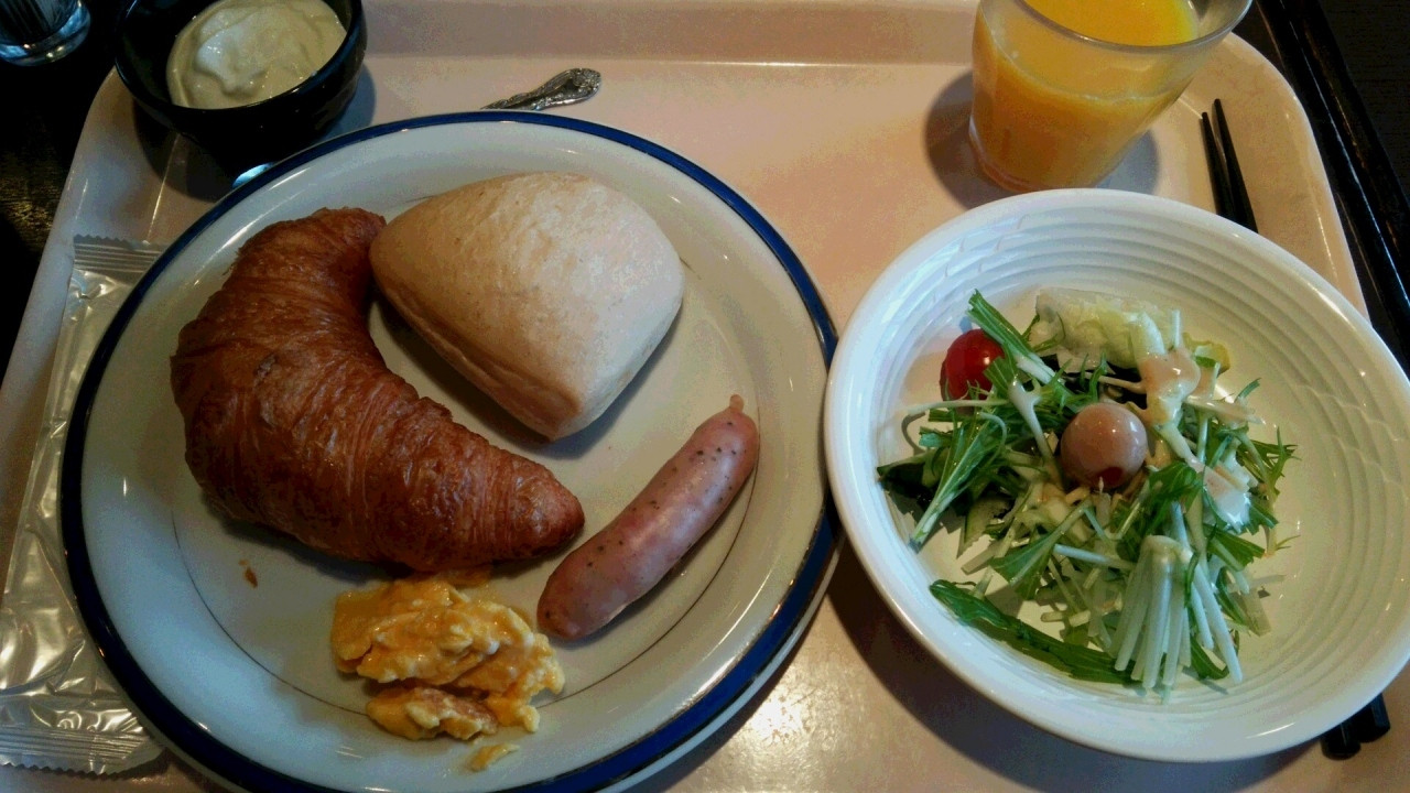 朝食もマンガもランドリーも無料！無料サービスが充実したお宿3927802