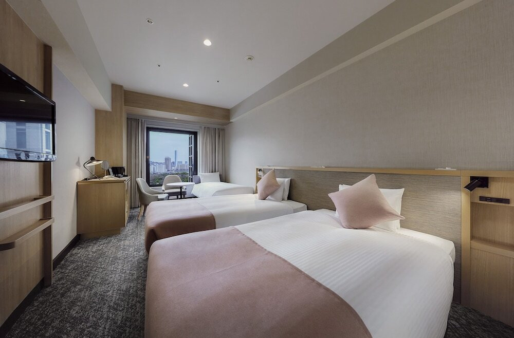 圧巻の壮大なロビーでハッピーアワーを楽しむ！4374600