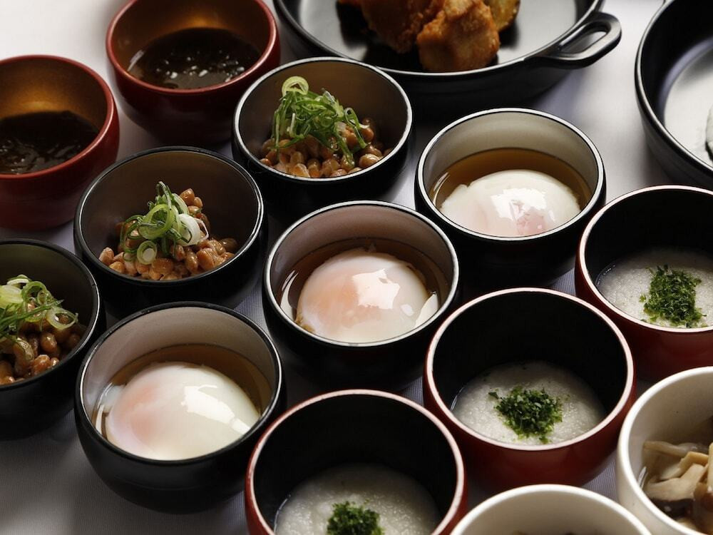 朝食