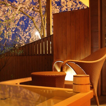 Introducing the cherry-blossom viewing open-air bath that you can enjoy with him, "Private / Guest Room / Mixed Bathing" 2169395