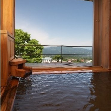 客室露天風呂一例